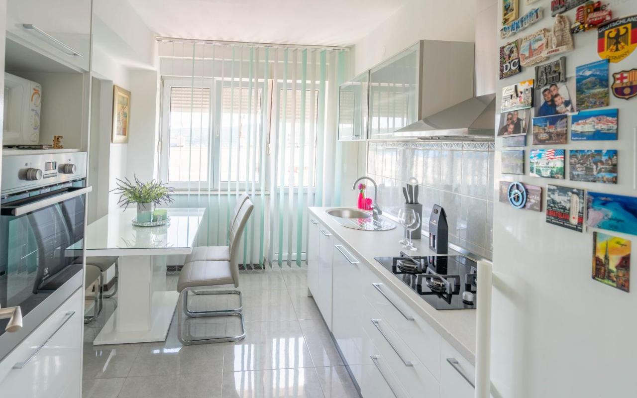 Apartman M Lägenhet Knin Exteriör bild